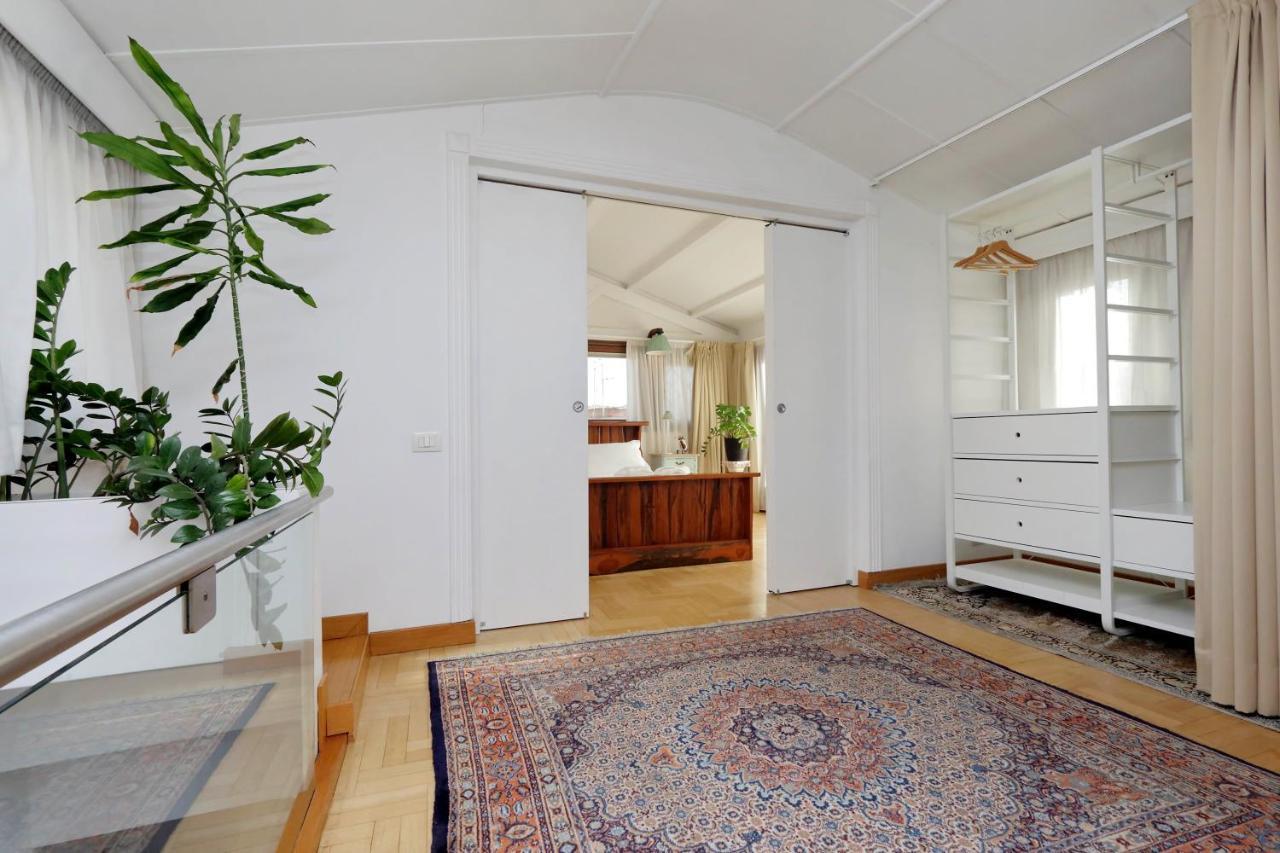 Frattina Family Romantic Superior Suite Buitenkant foto